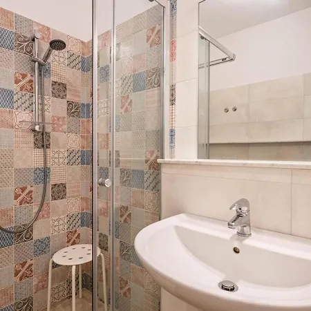 Condominio Silente F 아파트